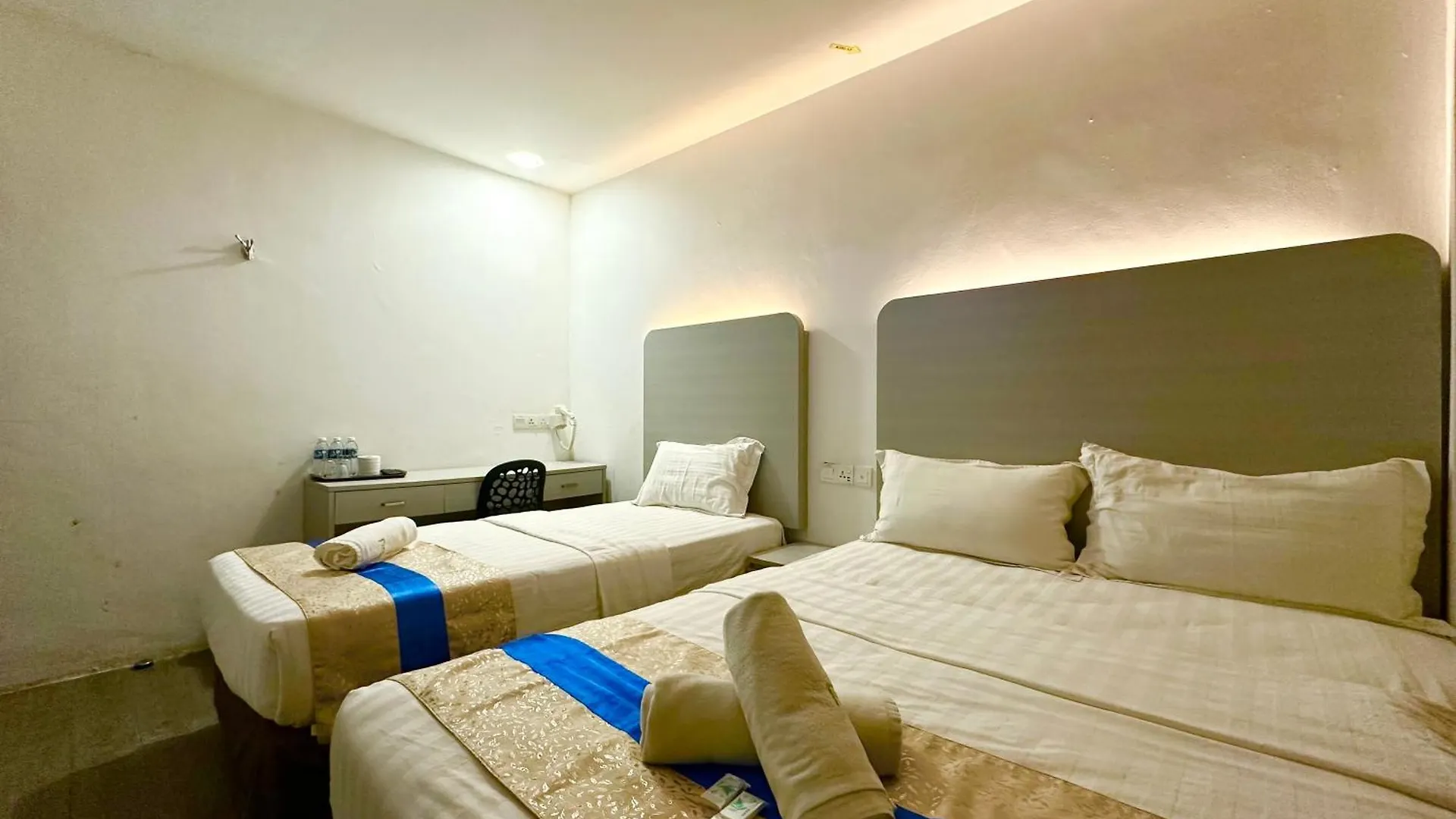 Park Hotel Kota Kinabalu 0*,  Malaysia